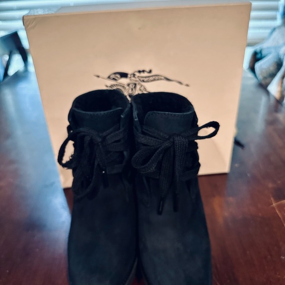 BURBERRY Ankle Boots - Picture 2 of 15